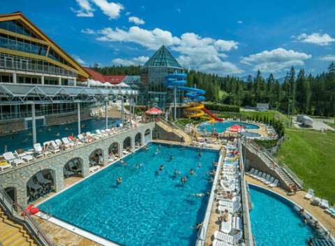 Vstup do poľského aquaparku TERMY BUKOVINA s horúcou vodou plnou minerálov