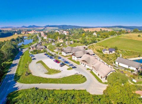 Slovácko v Skanzene Modrá *** s polpenziou, degustáciou vína a vstupmi zdarma.