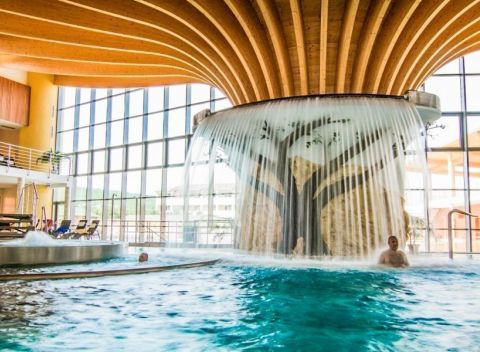 Podhájska so vstupom do Rímskych kúpeľov v Penzióne Adria v izbe s kuchynkou.