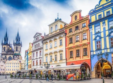 Spoznajte stovežatú Prahu a zažite v hoteli JUNO*** všetko, čo ste doteraz nezažili. Pobyt s raňajkami v centre.