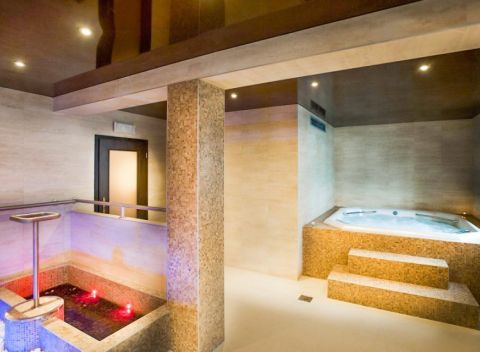 Karlovy Vary: kráľovské wellness s polpenziou a saunami v hoteli Millenium****.