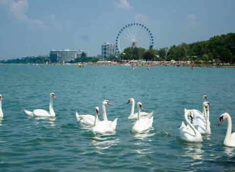 Siófok: Príjemné dvojlôžkové izby len pár krokov od pláže Balatonu v hoteli Corso