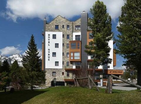 Luxusný apartmán na Štrbskom Plese v Hoteli Ovruč so vstupom do wellness