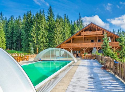 Beskydy v Hoteli Ondrášův Dvůr **** s polpenziou, thermal parkom a wellness.