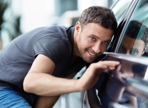 Zvažujete kúpu ojazdeného vozidla? Ponúkame vám pomocnú ruku v podobe odbornej prehliadky aj s konečným výstupom v autoservise autoArena. 