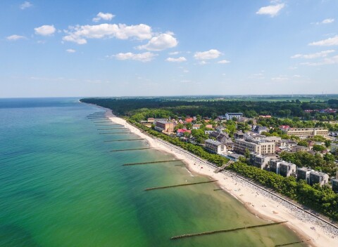 Baltské more priamo pri pláži v Hoteli Lambert Medical Spa **** s polpenziou, vodným a saunovým svetom + herňa