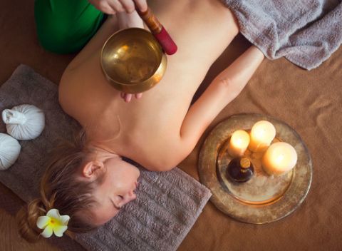 Balíček rôznych druhov masáží, ktoré spôsobujú pocit šťastia a spokojnosti.