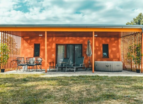 Slovinsko: Terme Banovci v mobilnom dome až pre 5 osôb s polpenziou, privátnou vírivkou a termálnymi bazénmi