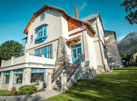 Vysoké Tatry: Vila Lavína s bufetovými raňajkami, wellness so saunami a vonkajšou vírivkou s výhľadom na hory