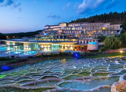 Maďarský Egerszalók v 4* hoteli Saliris Resort s neobmedzeným vstupom do kúpeľov a polpenziou.