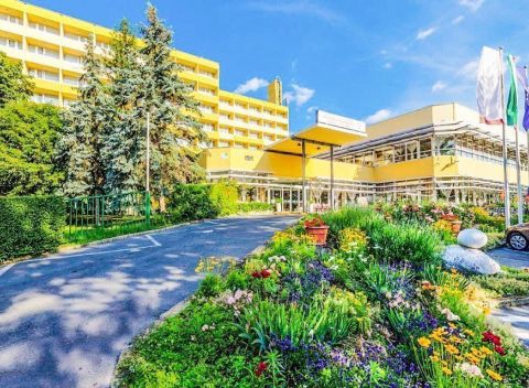 Úžasný Hévíz v Hunguest Hotel Helios *** s neobmedzeným wellness a rozšírenou polpenziou.