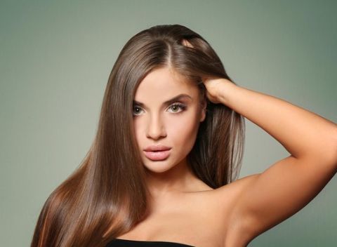 Vlasy bez rozštiepených končekov - vďaka prístroju Split-Ender PRO, maske a ultrazvukovej žehličke.