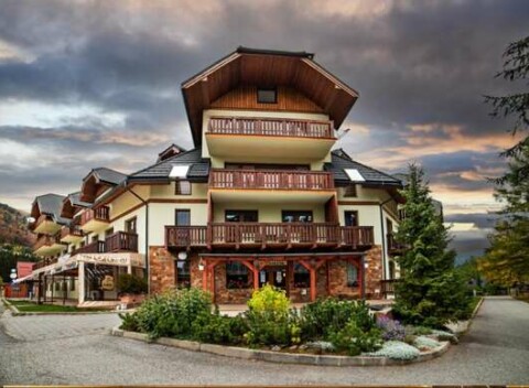 Mezonetový Deluxe apartmán na Donovaloch až pre 8 osôb s výhľadom na zjazdovku