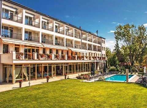 Maďarský Miskolc v 4* hoteli Calimbra s wellness a polpenziou neďaleko jaskynných kúpeľov.