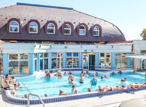 Maďarské termály v Hoteli Nefelejcs *** so vstupom do kúpeľov, wellness s bohatou polpenziou.