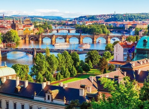 Romantický pobyt v Prahe v hoteli Golden Golem*** s bohatými raňajkami, večerou a parkovaním.
