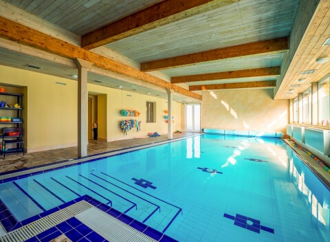 Pobyt blízko Prahy a zámku Konopiště vo Wellness Hoteli Valnovka *** s raňajkami a sektom + možnosť wellness