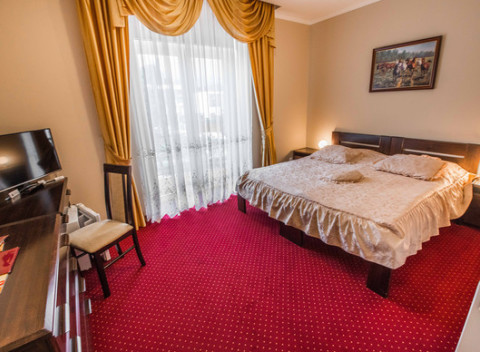 Čarovná jeseň na Liptove v komfortnej izbe hotela EUROPA*** len kúsok od Tatralandie.