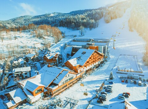 Poľské Beskydy: Dovolenka v Hoteli Meta Resort Vine & Spa **** s raňajkami/polpenziou a neobmedzeným wellness