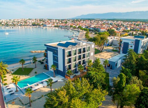 Chorvátsko: Ostrov Pag v Liberty Hoteli *** priamo pri súkromnej pláži s polpenziou a 2 bazénmi + fitness