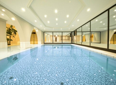 Bavorský les: Dizajnový Das Kronberg s raňajkami, neobmedzeným wellness s bazénom a saunami + zľavová karta