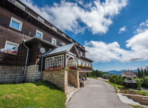 Raj počas jesenných dní na hrebeňoch Veľkej Fatry v hoteli Granit Smrekovica*** s wellness.