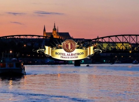 Romantika na Vltave v komfortnom Boteli Albatros*** - Praha 2018/2019.