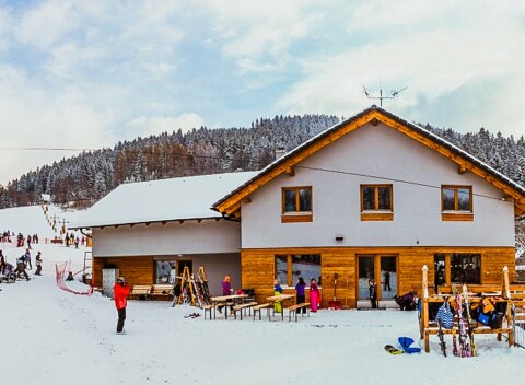 Beskydy: Pobyt v horskej Chate pod Lysou neďaleko Satinských vodopádov s raňajkami + bazén a aktivity