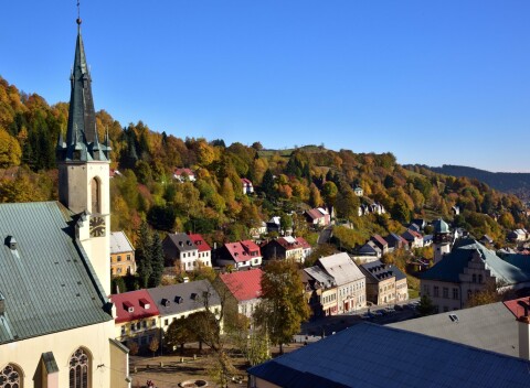 Krušné hory blízko kúpeľov a turistických cieľov: Jáchymov v Hoteli Orix s raňajkami + úschovňa bicyklov