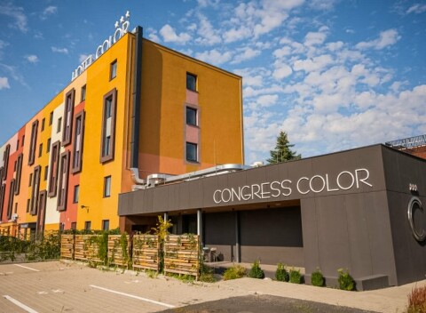 Bratislava 7 km od centra v štýlovom Hoteli Color *** s raňajkami formou bufetu + WiFi zadarmo