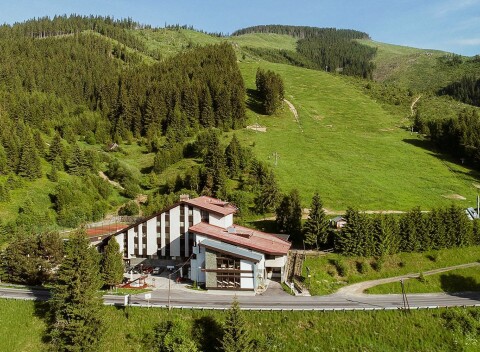 Slovensko: Liptov pri výletných cieľoch v Hoteli Barbora *** s polpenziou, welcome drinkom + možnosť wellness