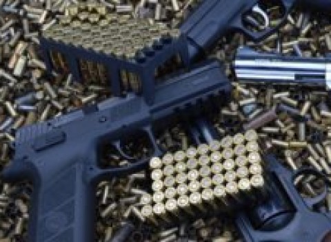 Zážitková streľba z 5 - 15 zbraní pri Uherskom Hradišti. Darček pre tých, ktorí majú radi adrenalín.