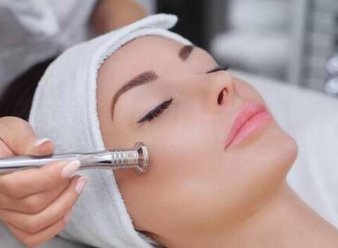 Efektívne ošetrenie pleti 4v1 v salóne Sofia Bene v Bratislave