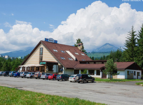 Príďte sa s celou rodinnou nadýchať tatranského vzduchu a oddýchnuť si do hotela Sosna v Tatrách.