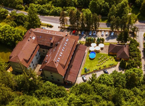 Poľské Beskydy pri slovenských hraniciach v Hoteli Vestina *** s raňajkami/polpenziou a wellness + bazén