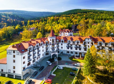 Poľské kúpele v Hoteli Buczyński Medical & Spa **** s polpenziou a neobmedzeným wellness (bazén a 2 vírivky)