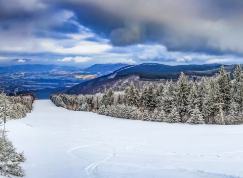 Moravskosliezske Beskydy: Hotel Budoucnost s polpenziou a neobmedzeným wellness.