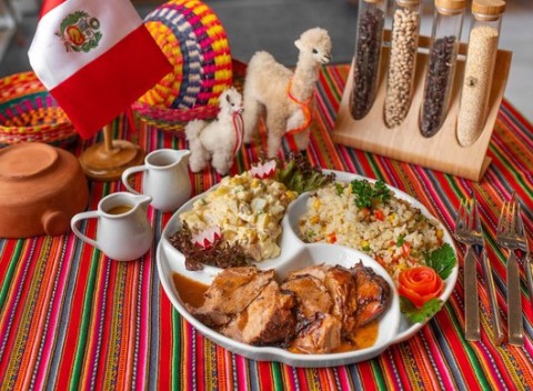 Špeciálna peruánska vianočná misa pre 2 osoby v reštaurácii Casa Inka.