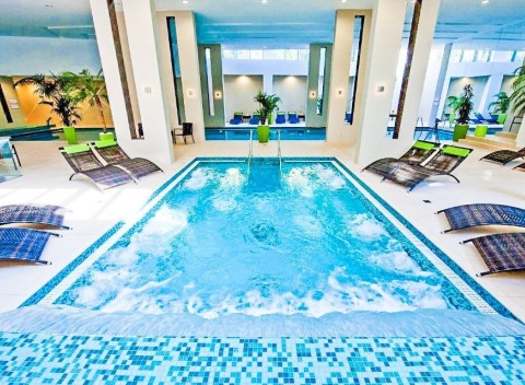 Hotel ABACUS Business & Wellness ****+ s plnou penziou a wellness pri Budapešti.