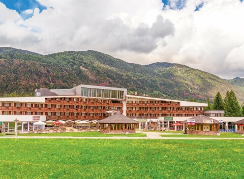 Slovinsko pri Triglavskom NP v Hoteli Ramada Resort **** s raňajkami, vstupom do bazénov a rôznymi zľavami