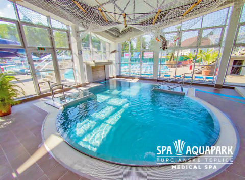 Kúpeľné Turčianske Teplice v penzióne so vstupom do aquaparku, polpenziou a balíčkom zliav.