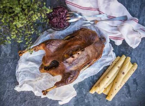 Chutné a bohaté kačacie a husacie hody od uja Jajcaya z Grobu v reštaurácii Rotoska