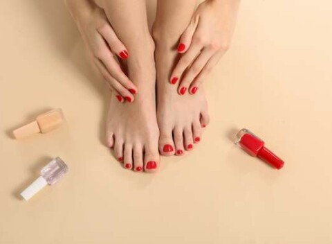 Kompletná starostlivosť o nechty - manikúra, japonská manikúra, IBX kúra, parafín, nové gélové nechty alebo gellak na ruky a nohy