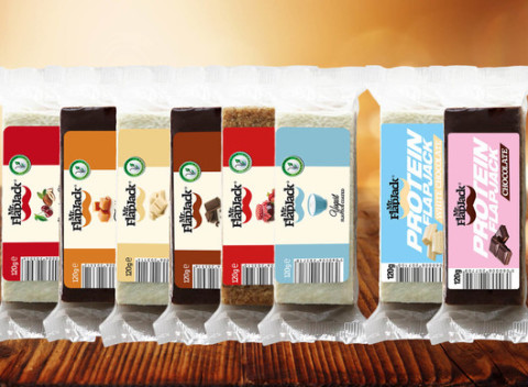 Kartón proteínových alebo ovsených ručne vyrábaných tyčiniek Mr. FlapJack.