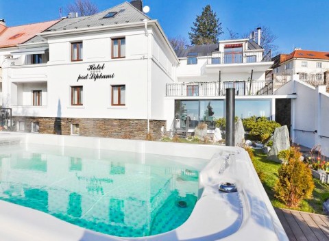 Praha luxusne vo Wellness & SPA boutique hoteli Pod Lipkami **** s raňajkami.