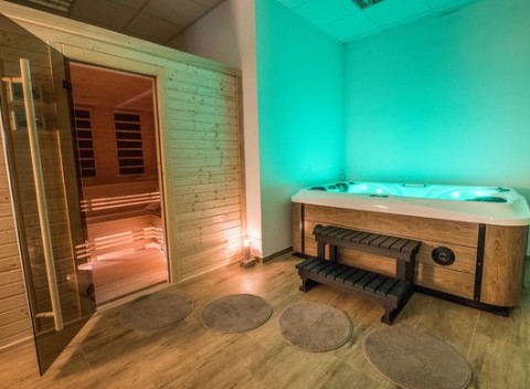Privátne wellness pre 2 osoby na 2 hodiny s ovocím a čajom či šampanským v HYC v Petržalke.