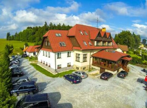 Pohoda v rodinnom penzióne U MÉĎŮ na Šumave pri Lipne s polpenziou, wellness a bazénom