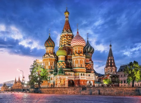 Čarovná Moskva alebo Petrohrad: 5-dňový letecký zájazd s ubytovaním a vstupmi v cene.