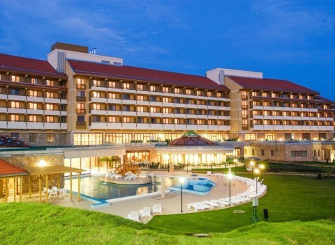 Tapolca v Hunguest Hoteli Pelion **** s termálnym wellness a liečivou jaskyňou.