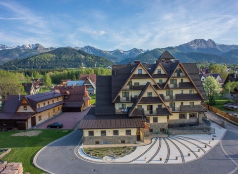 Čarovná vila Helan v srdci poľských hôr, dieťa do 6 rokov zdarma a Chocholowskie Termy na výber.